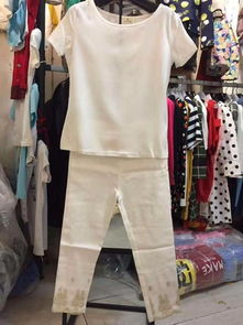 精品时尚毛衣与外套批发 优质外贸杂款清仓指南