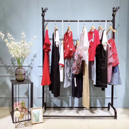 探寻雨希品牌折扣女装厂家批发货源 专业指南与渠道解析